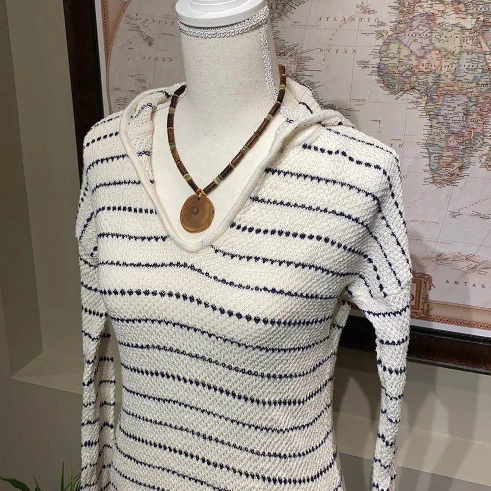 GAP Knit Hoodie - Picture 6 of 16